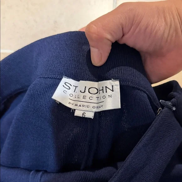 St. John Collection Deep Blue Garment - Picture 2 of 4